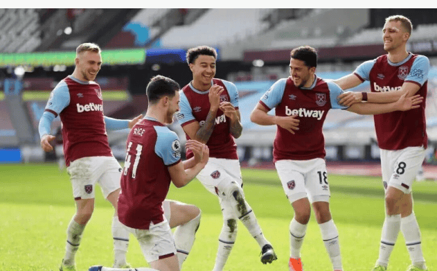 中国三级联赛场均观众人数排名：大连超5.8万人第1，昆明垫底