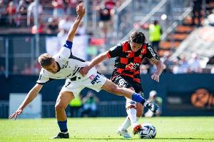 贝蒂斯主席：佩莱格里尼会续约一年，冬窗球队需要继续补强